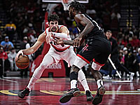 НБА. Дени Авдия набрал 13 очков. 