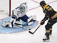 НХЛ. Достижение Ланкинена. Голевая передача Квинна Хьюза