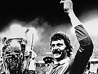 Умер легендарный вратарь, 