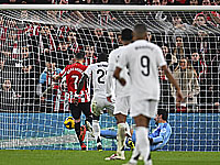 Сенсация чемпионата Испании. Мбаппе не реализовал пенальти. 