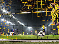 Лига чемпионов. Дубли Гирасси и Торреса. 