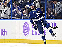 Выдающийся матч Никиты Кучерова и другие достижения игрового дня НХЛ