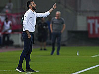 Главным тренером 