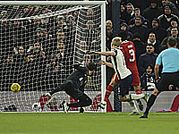 Кубок английской лиги. Дебют Кински. Достижение Бергвалла. Поражение 