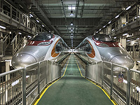 Первый в мире поезд из углеродного волокна введен в эксплуатацию в Китае