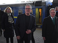 Премьер-министр Великобритании прибыл в Киев на подписание договора о 100-летнем сотрудничестве