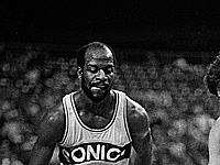 Умер легендарный