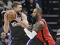 В битве лидеров победила 