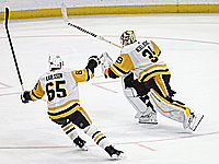 Алекс Неделькович установил рекорд НХЛ. 10 минут штрафа Цукера. Результаты матчей