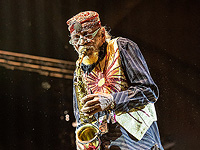 Джазовый музыкант выпускает дебютный сольный альбом в возрасте 100 лет