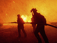 Тысячи пожарных, море огня. Фоторепортаж о новом пожаре в Калифорнии