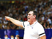 Гай Гудес уволен с поста главного тренера 