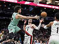 НБА. Дени Авдия набрал 18 очков. 