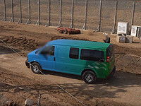 Четыре освобожденные заложницы встретились со своими родителями