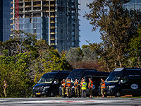 Два вертолета с освобожденными заложницами на борту приземлились возле больницы 