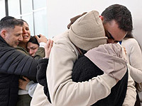 Опубликованы видео встреч освобожденных заложниц с родителями