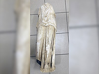 В Греции найдена брошенная в мусорном мешке 2000-летняя статуя