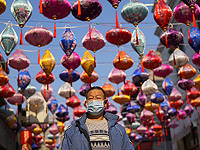 Подготовка к новому Лунному году, Году Змеи. Фоторепортаж