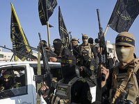 Двух заложников передают