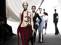 Мода 2025 в Париже: Jean Paul Gaultier, Valentino, Elie Saab. Фоторепортаж