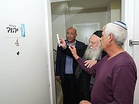 Арбель Иехуд и Гади Мозес получили квартиры в Кирьят-Гате