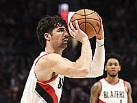 НБА. Дени Авдия набрал 11 очков. 