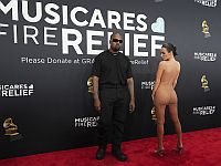 Канье Уэста и его голую жену выгнали с церемонии 