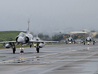 Министр обороны Франции: истребители Mirage-2000 прибыли в Украину