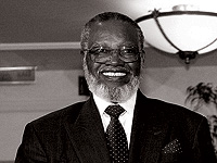 Умер первый президент Намибии Сэм Нуйома