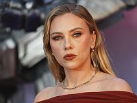 Скарлетт Йоханссон выступила против ИИ-ролика израильтян про реакцию на антисемитизм Канье Уэста