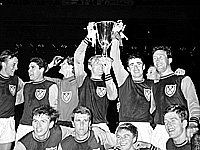 Умер легендарный футболист 