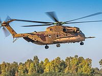 Александр Труфанов, Саги Декель-Хен и Яир Горн прибыли на первую точку встречи