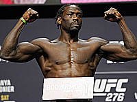 UFC. Каннонье нокаутировал Родригеса. Победа марокканца