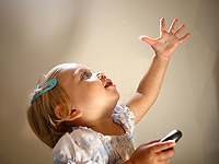 Солнечный свет в младенчестве влияет на появление рецидива у детей с рассеянным склерозом