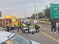 На шоссе 90 автомобиль сбил женщину, она в тяжелом состоянии