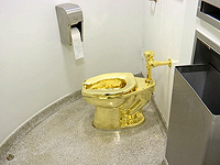 Золотой унитаз стоимостью £4,8 млн был украден за пять минут