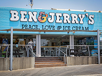 Основатели Ben&Jerry's хотят выкупить компанию, чтобы прекратить продажу мороженого в поселениях