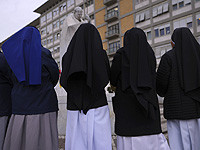 Папа Римский подключен к аппарату искусственной вентиляции легких