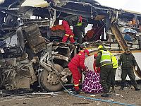 Столкновение автобусов в Боливии, около 40 погибших