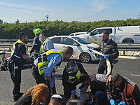 Возле Бейт-Дагана автомобиль сбил мотоциклиста, пострадавший в тяжелом состоянии