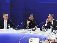 Президент Финляндии предложил Украине статус члена NATO де-факто