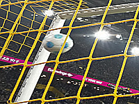 Чемпионат Германии. Красивый гол Сильдийи. Дубли Грифо и Доана