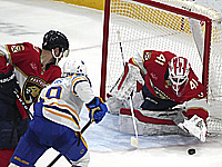 Великолепный дебют Ванечека. Шутауты Вольфа и Суэймана. Результаты матчей НХЛ