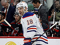 Хет-трик Стемкоса. Три очка Хаймана. Удачный дебют Уолмана. Результаты матчей НХЛ