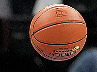 Лидер победил в дерби. Результаты матчей Евролиги