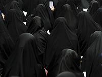 Отчет: Иран использует БПЛА для слежки за нарушительницами исламского дресс-кода