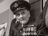 Скончался последний участник битвы за Британию Джон Хемингуэй