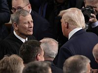 Глава Верховного суда США выступил против президента Трампа