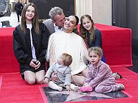 Звезда Галь Гадот на Аллее славы в Голливуде. Фоторепортаж