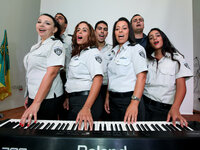 Религиозные солдаты выступили против решения включить в церемонию женское пение